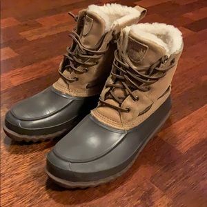 Men’s Sperry winter boots